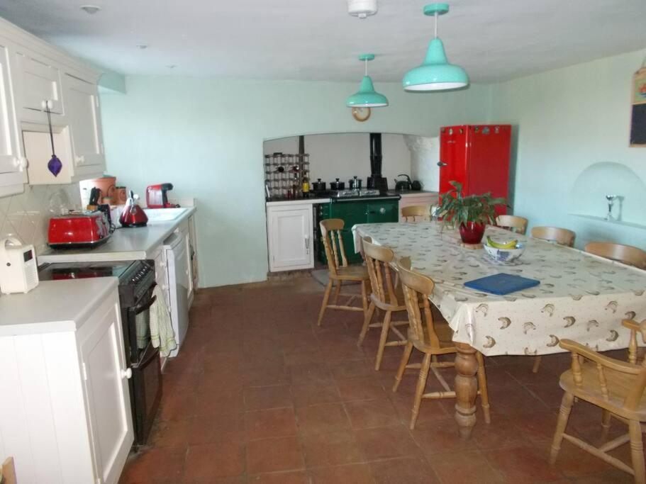 Farmer Bob'S Farmhouse Barnstaple Eksteriør bilde